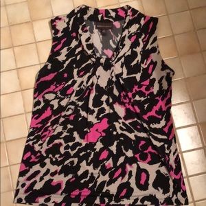 Dana Buchanan pink Black and Tan top